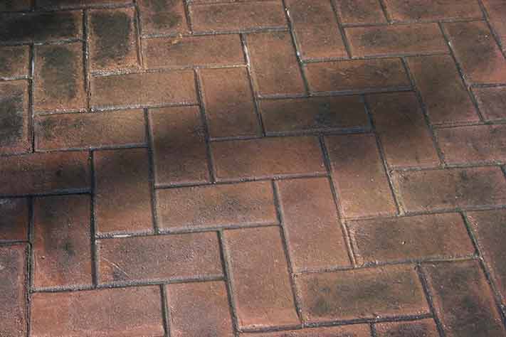 Herringbone-brick-pattern-for-stamped concrete